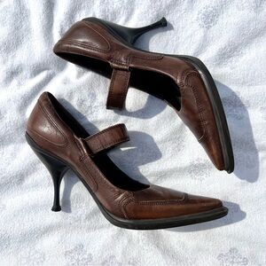 Vintage miu miu mary jane heels